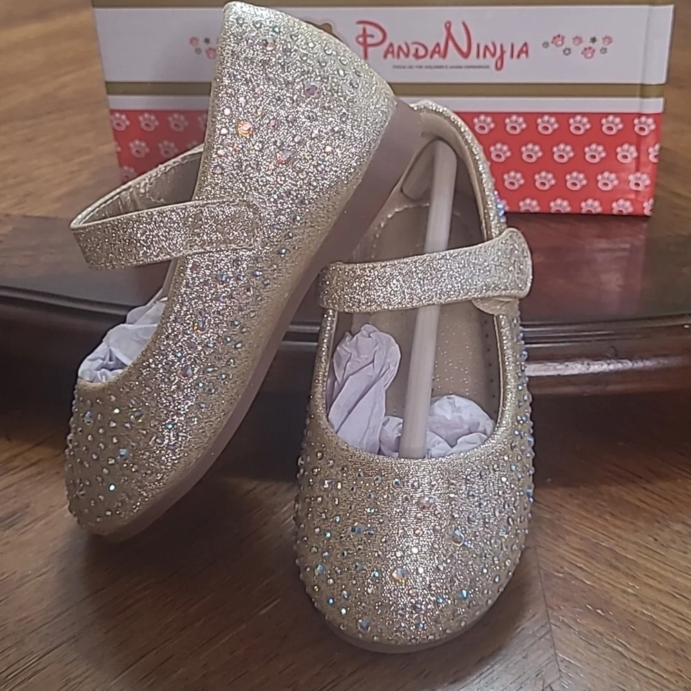 New in box! Pandaninjia Girls size 6 Susie gold rhinestone flat dress shoes